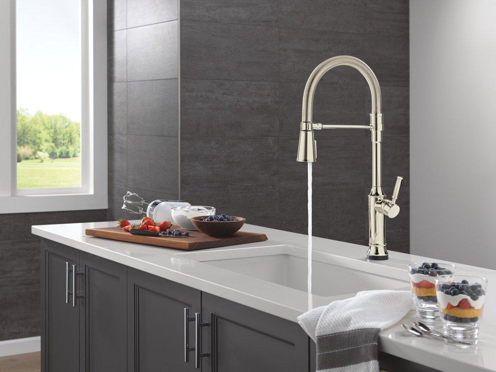 TOUCH2O TECHNOLOGY KITCHEN FAUCET WITH TOUCHLESS TECHNOLOGY IN LUMICOAT POLISHED NICKEL 