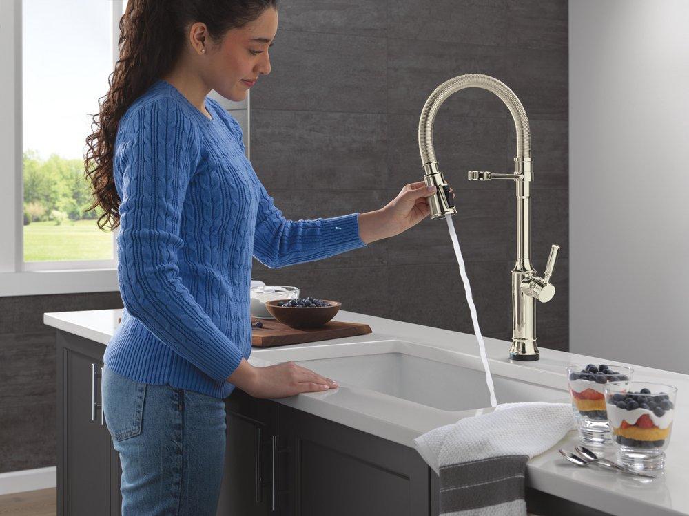 TOUCH2O TECHNOLOGY KITCHEN FAUCET WITH TOUCHLESS TECHNOLOGY IN LUMICOAT POLISHED NICKEL 