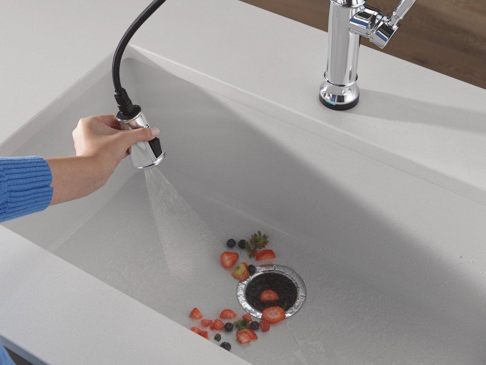 Single Handle Pull Down Touchless Kitchen Faucet in Lumicoat Chrome 