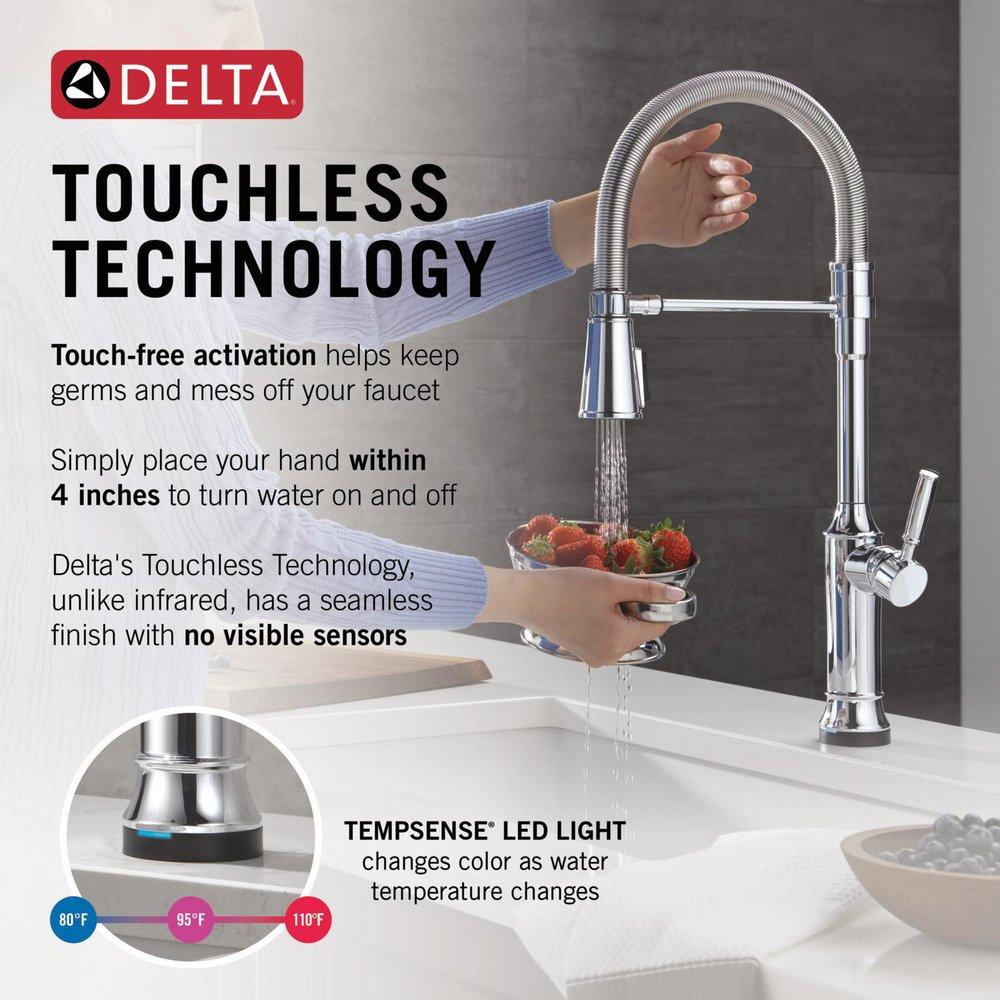Single Handle Pull Down Touchless Kitchen Faucet in Lumicoat Chrome 