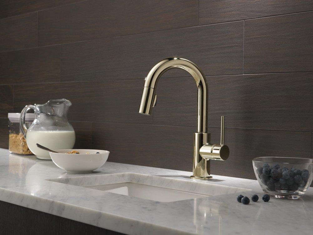 Single Handle Pull Down Bar Faucet in Polished Nickel 