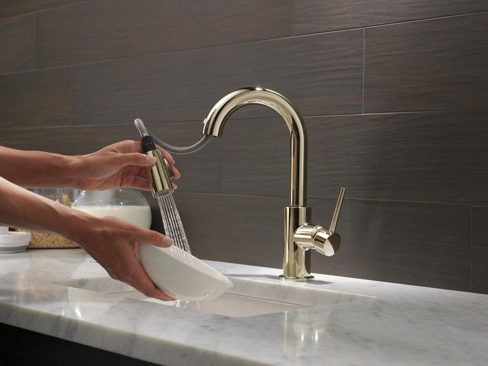 Single Handle Pull Down Bar Faucet in Polished Nickel 
