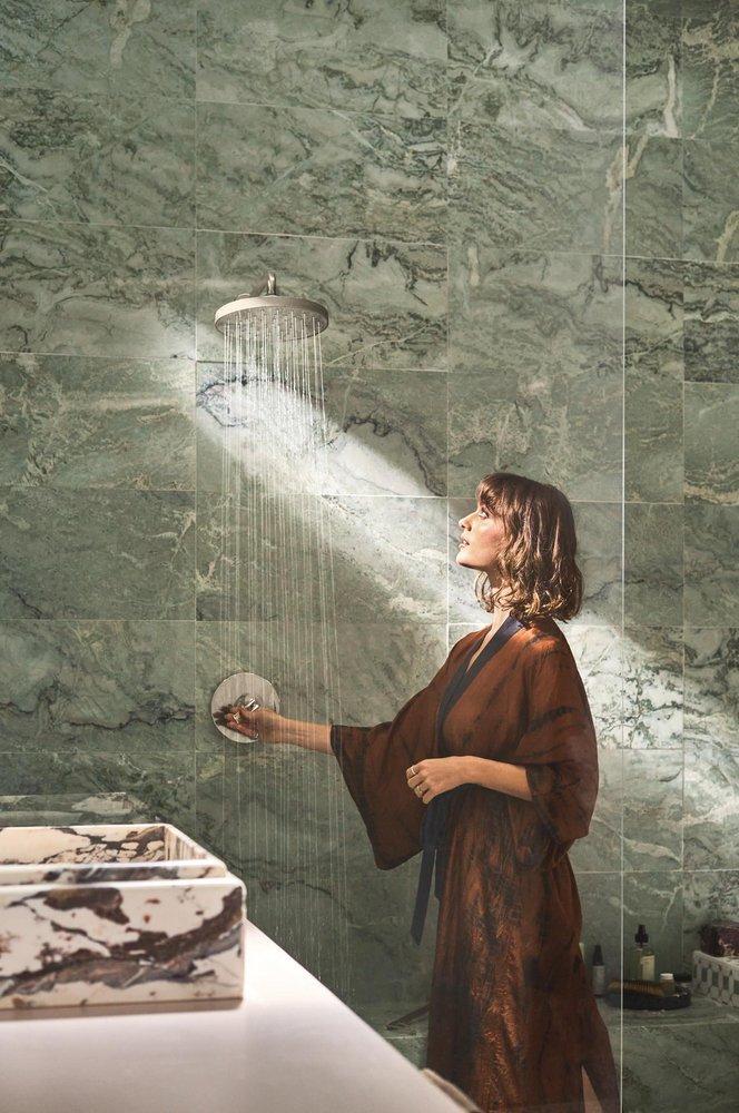 BRUSHED NICKEL/POLISHED NICKE M-CORE 3 SERIES SHOWER ONLY 