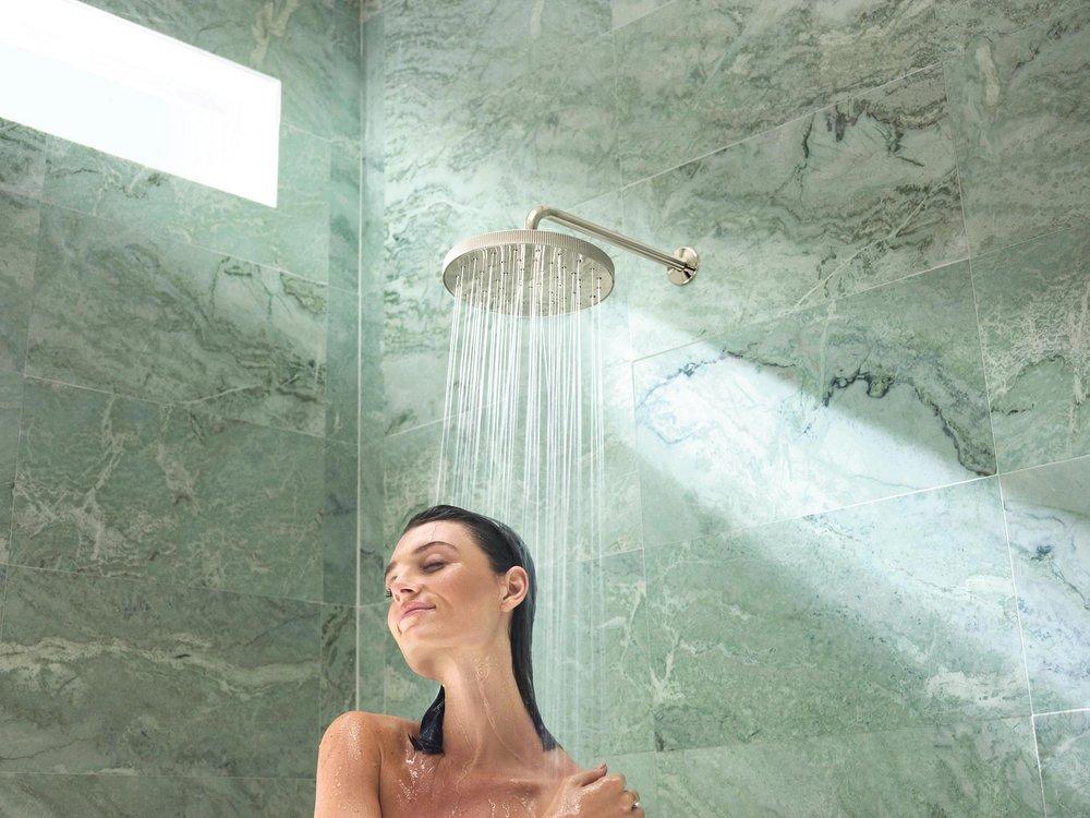 BRUSHED NICKEL/POLISHED NICKE M-CORE 3 SERIES SHOWER ONLY 