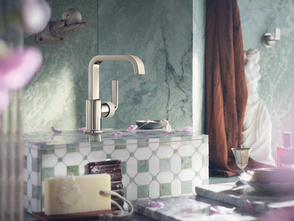 BRUSHED NICKEL/POLISHED NICKE ROBE HOOK 