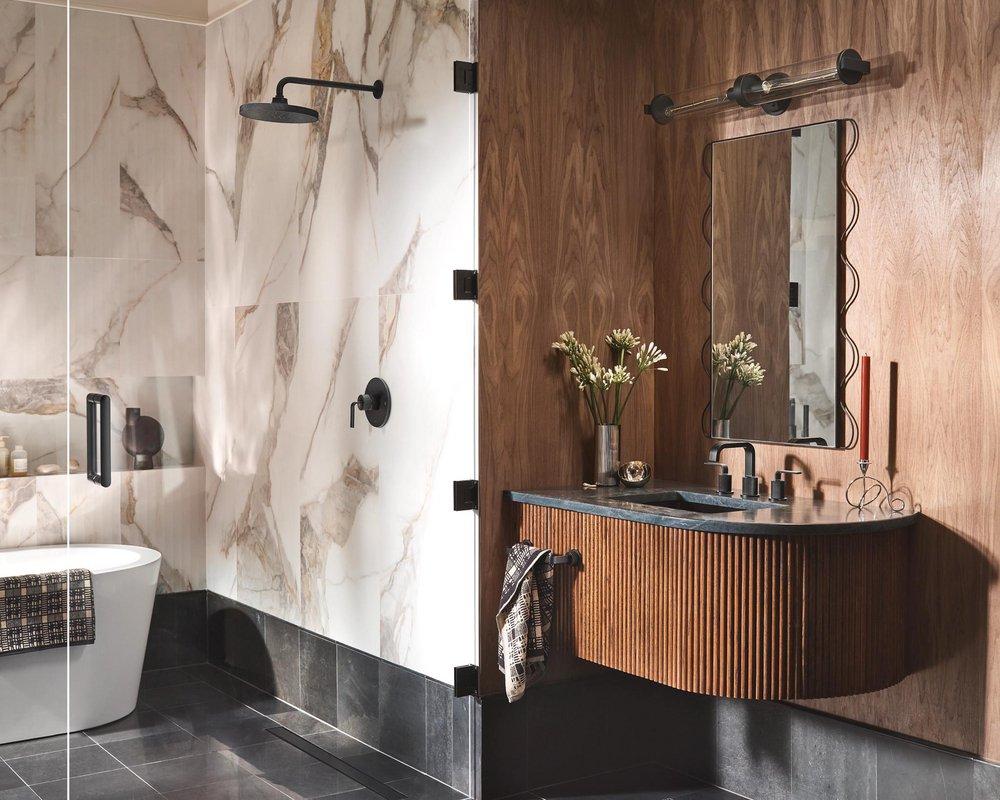 MATTE BLACK PIVOTING PAPER HOLDER 