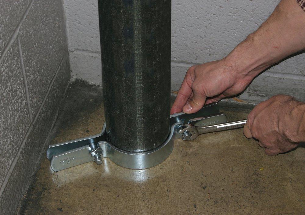 nVent CADDY Silver Electrogalvanized Steel Riser Clamp 