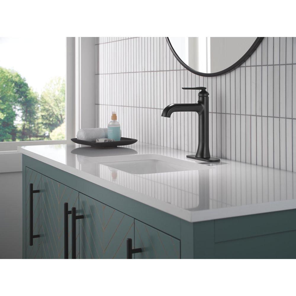Delta Bonacci: Single Handle Mid-Height Bathroom Faucet 