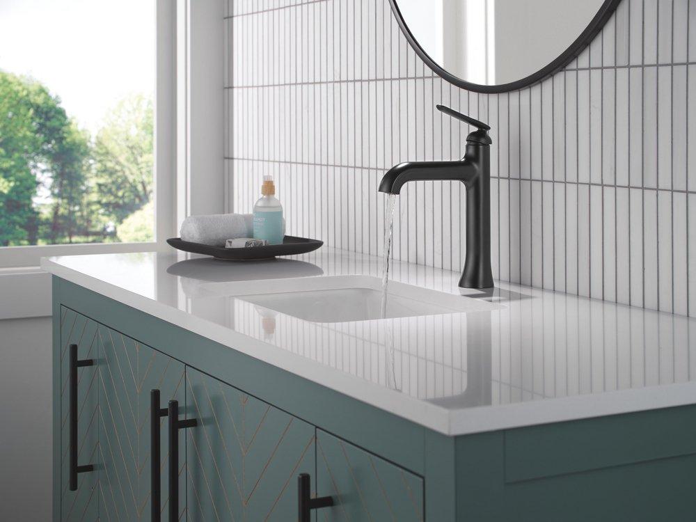 Delta Bonacci: Single Handle Mid-Height Bathroom Faucet 