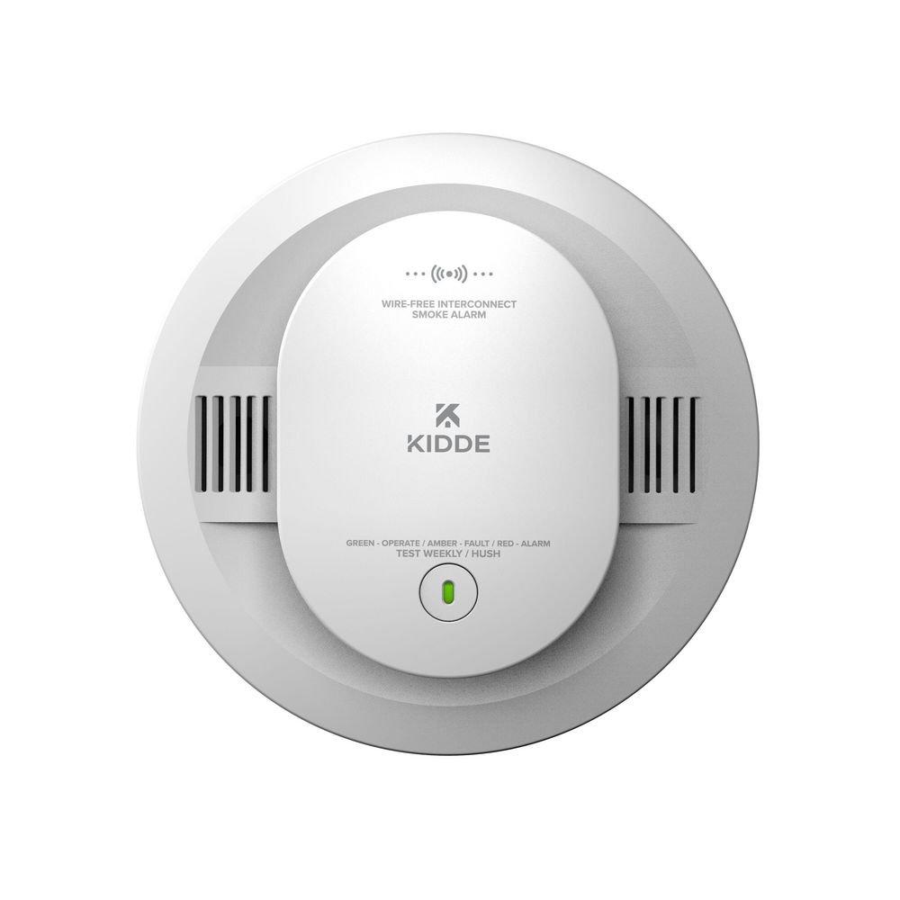 Smoke Alarm with Wireless Interconnect and AA Backup Battery 