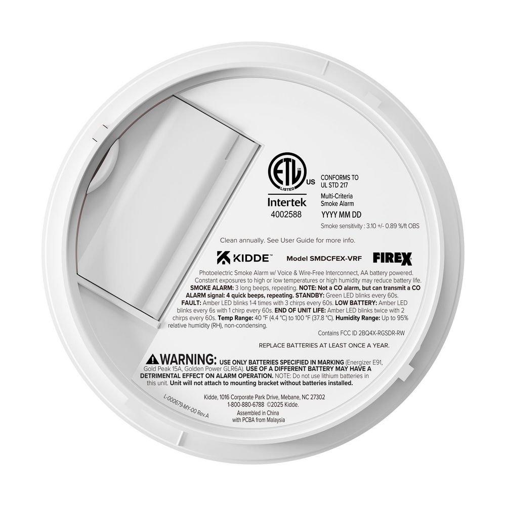 Smoke Alarm with Wireless Interconnect and AA Backup Battery 