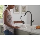 Delta Cordova: Single Handle Pull-Down Kitchen Faucet 