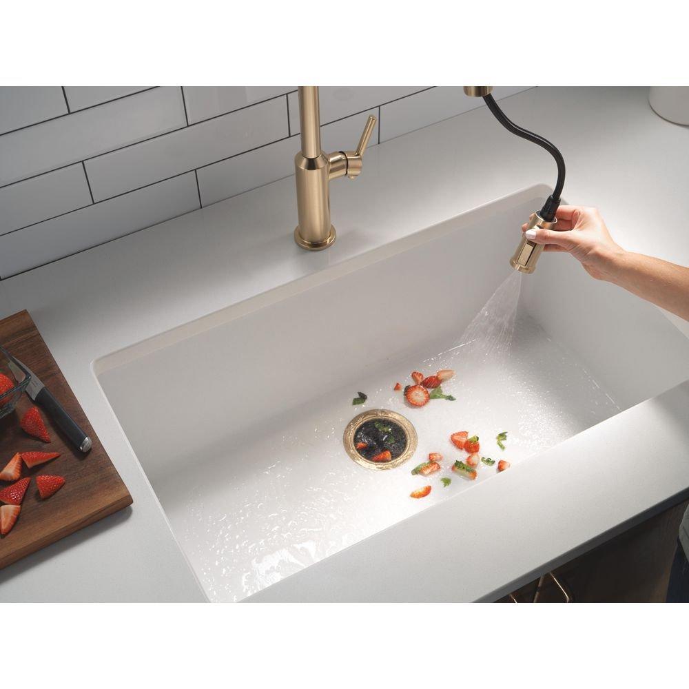 Delta Cordova: Single Handle Pull-Down Kitchen Faucet 