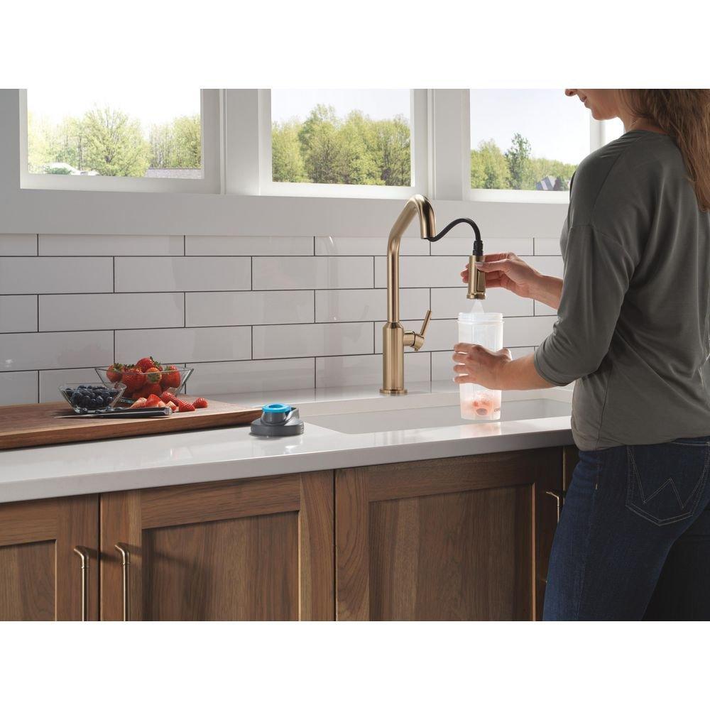 Delta Cordova: Single Handle Pull-Down Kitchen Faucet 