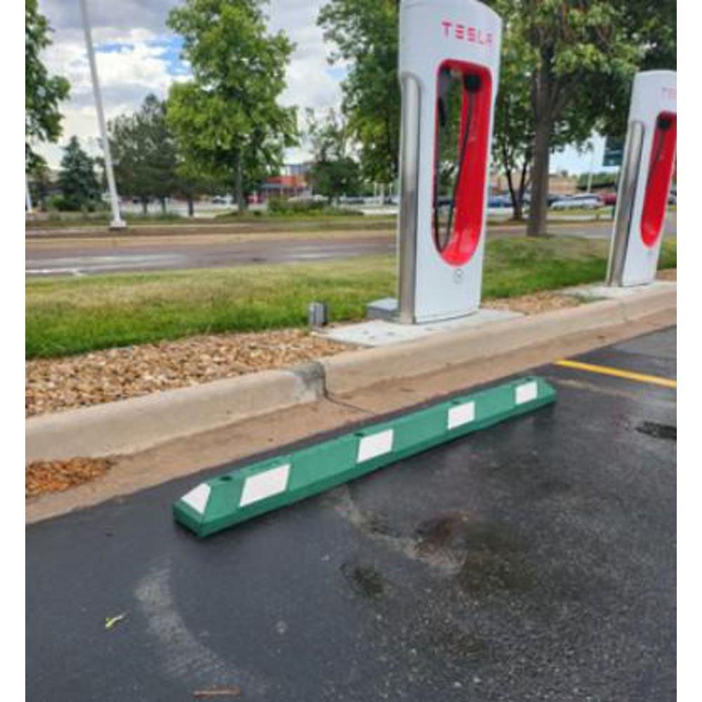 6 ft. Green/White Parking Curb Park-It 