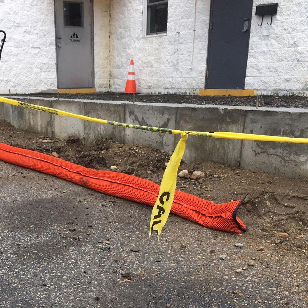 Hi-Vis Water-Activated Flood Barrier, 10 ft., (Pack of 10) 