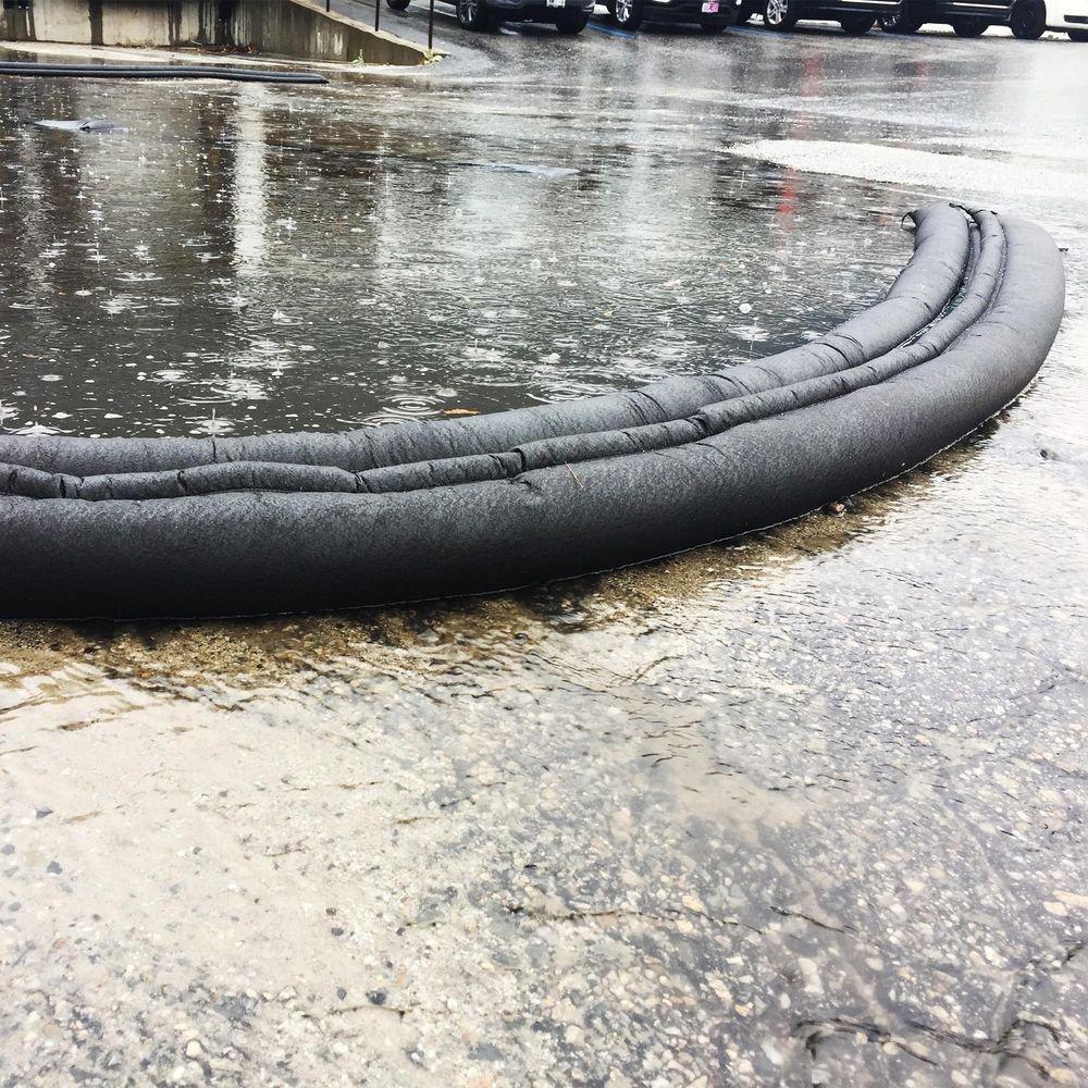 Duffel Bag Flood Barrier Kit, (4) 17 ft. Water-Activated Barriers 