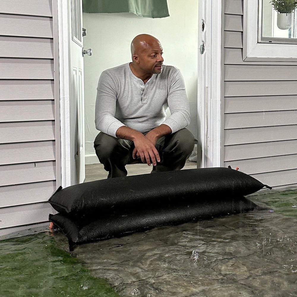 Grab & Go Jumbo Water-Activated Flood Bag Kit, 1 ft. x 4 ft., (Pack of 5) 