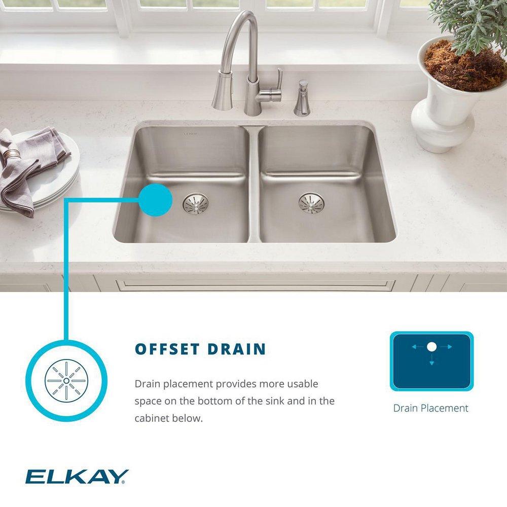 Elkay Lustrous Satin 31-1/4 x 20 in. No Hole Stainless Steel Double Bowl Undermount Kitchen Sink 