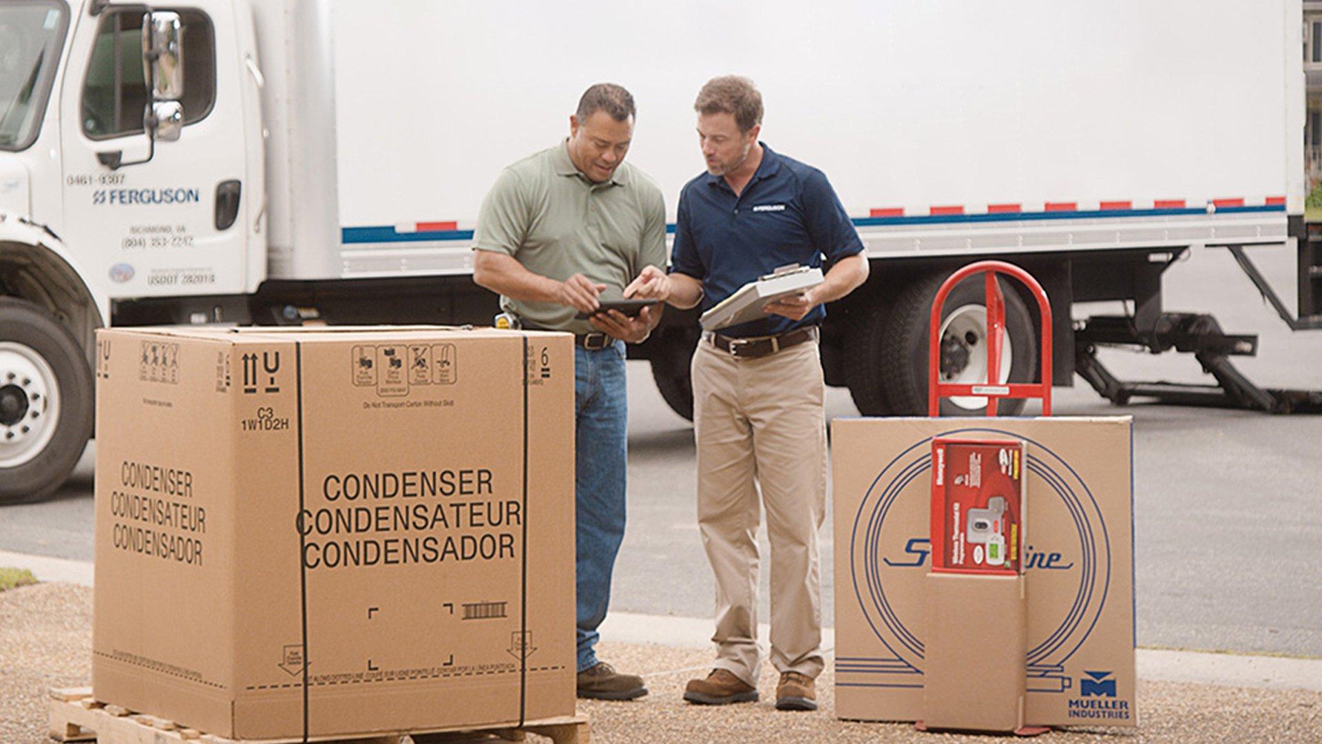 Image of Ferguson associate helping a customer