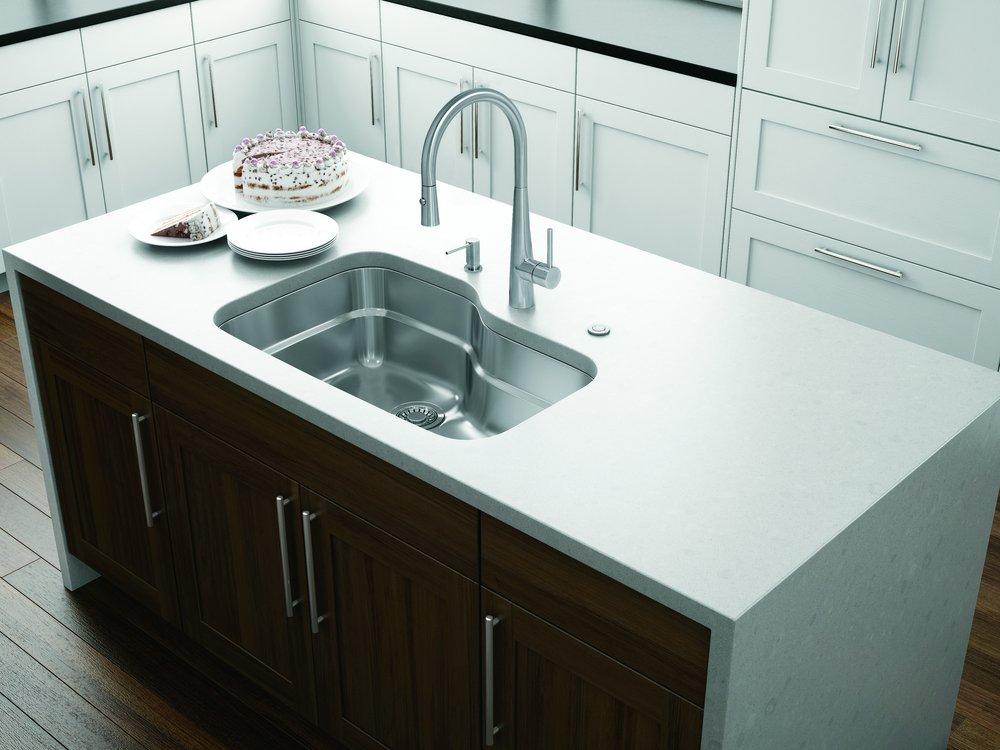 Franke Stainless Steel 30-11/16 x 20-1/16 in. No Hole Single Bowl Undermount Kitchen Sink 