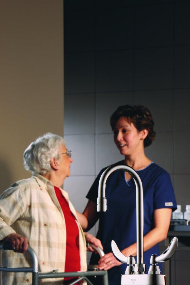 Delta Faucet Chrome Two Handle Monoblock Bathroom Sink Faucet 