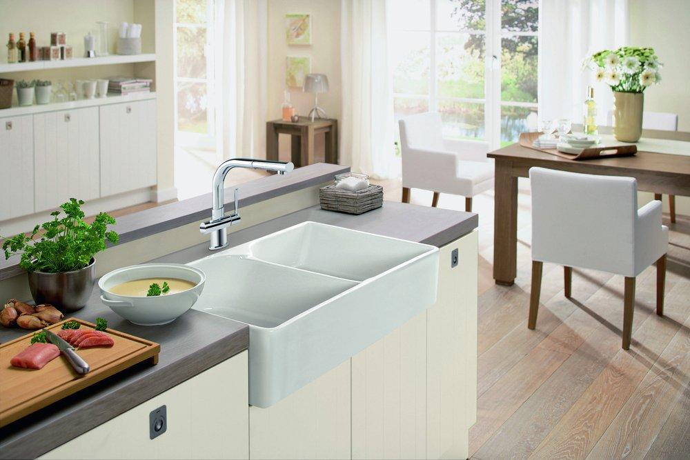 Franke White 35-5/8 x 21-7/8 in. 1 Hole Fireclay Double Bowl Farmhouse Kitchen Sink 