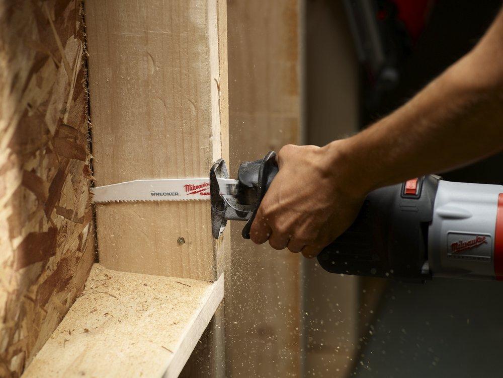Milwaukee&reg; Silver 9 in. Reciprocating Saw 