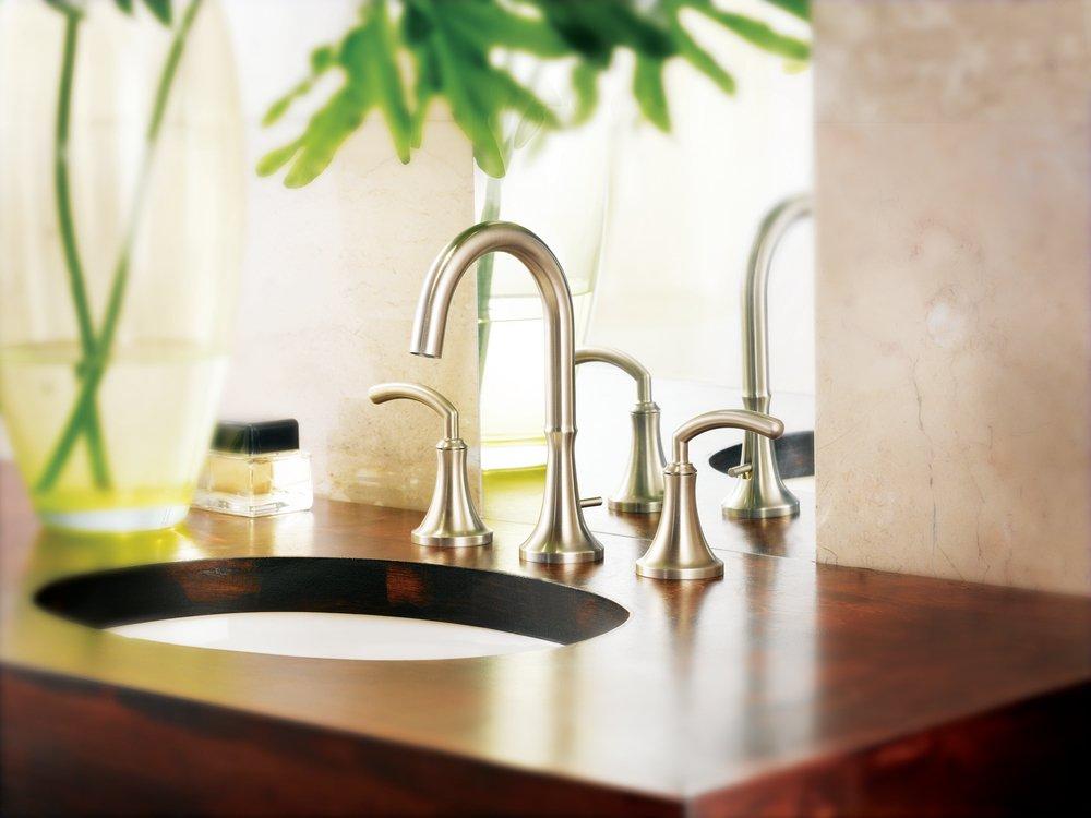 Moen Brushed Nickel Two Handle Widespread Bathroom Sink Faucet 