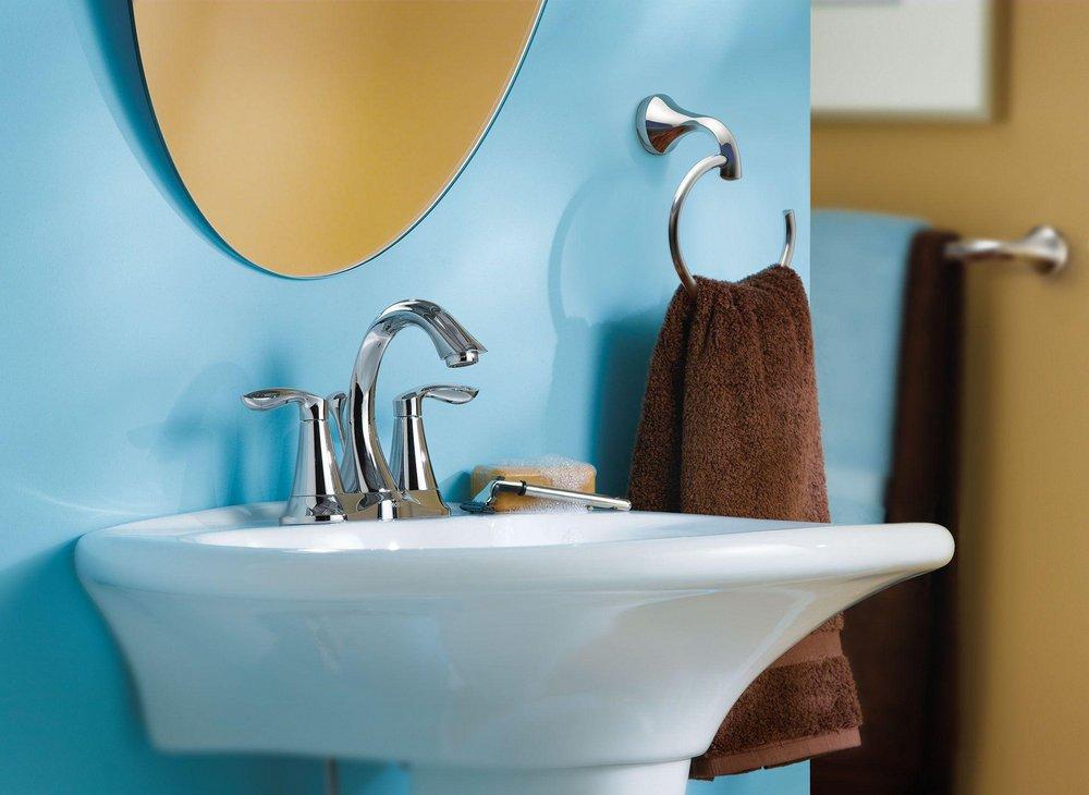 Moen Polished Chrome 18 in. Towel Bar 