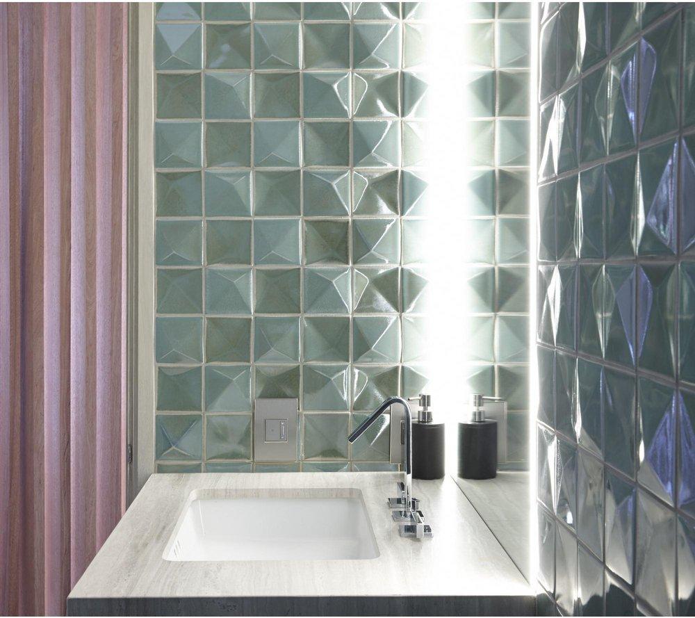 KOHLER White Undermount Bathroom Sink with Overflow 