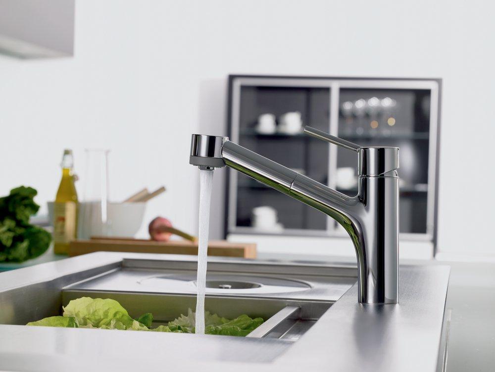 Hansgrohe Polished Chrome Single Handle Pull Out Kitchen Faucet 