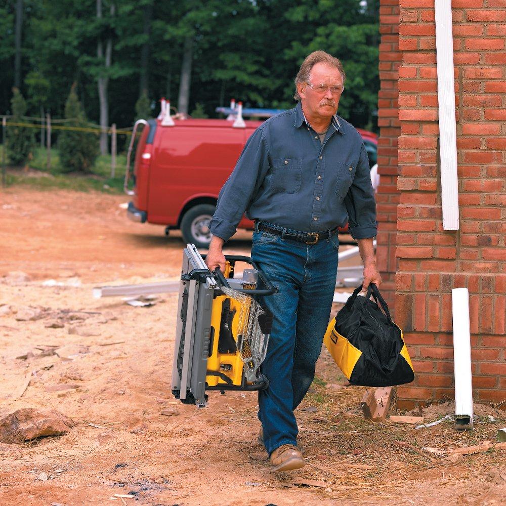 DEWALT 3850 RPM Job Site Table Saw 