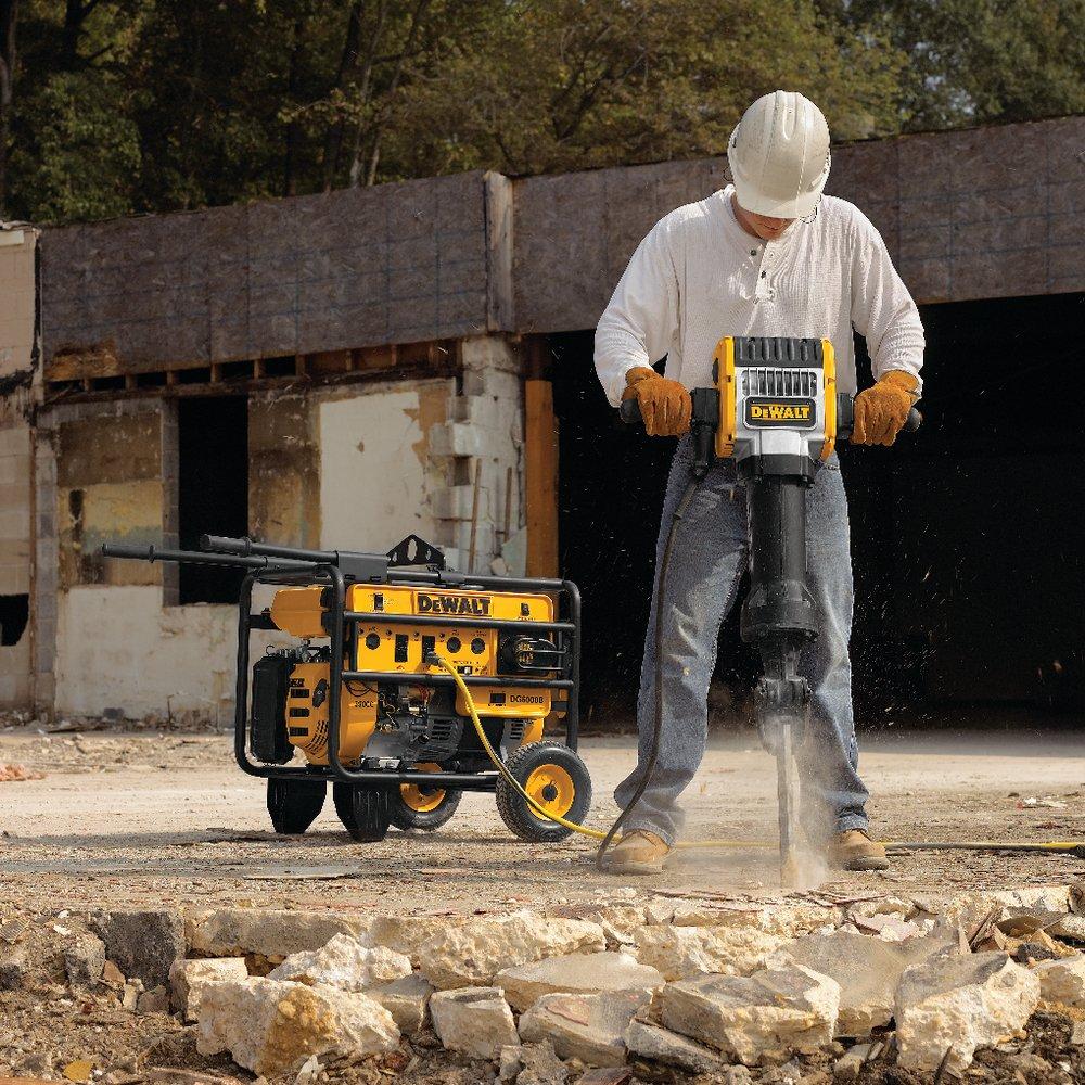 DEWALT Black Lowboy Head Demolition Hammer And Wheel Cartridge 