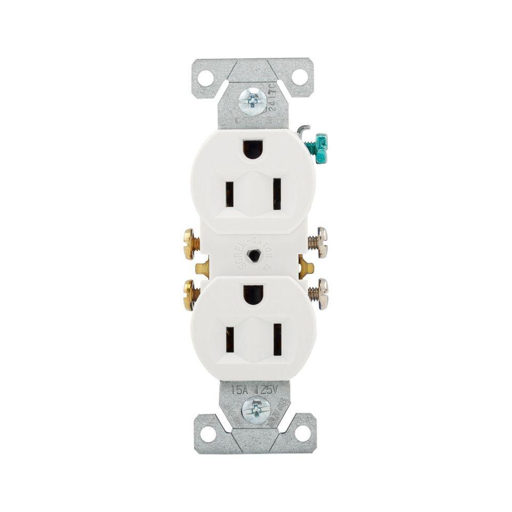 Cooper Wiring White 125V White Duplex Receptacle 