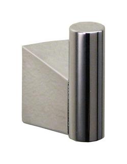 1 Robe Hook in Polished Chrome