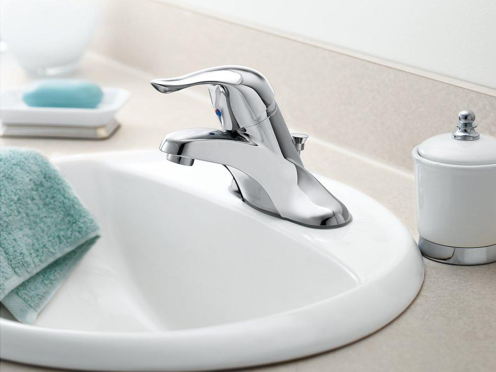 Moen Chrome Single Handle Centerset Bathroom Sink Faucet 