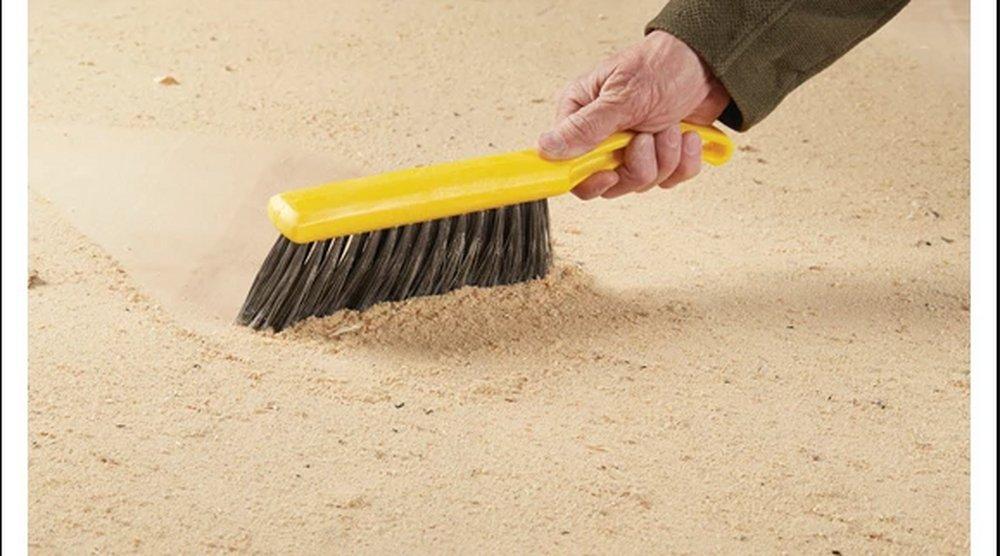 Rubbermaid Silver 12-1/2 in. Polypropylene Fill Countertop Brush 