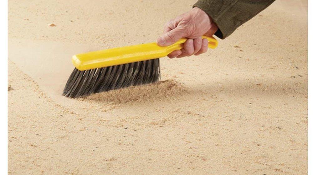 Rubbermaid Silver 12-1/2 in. Polypropylene Fill Countertop Brush 