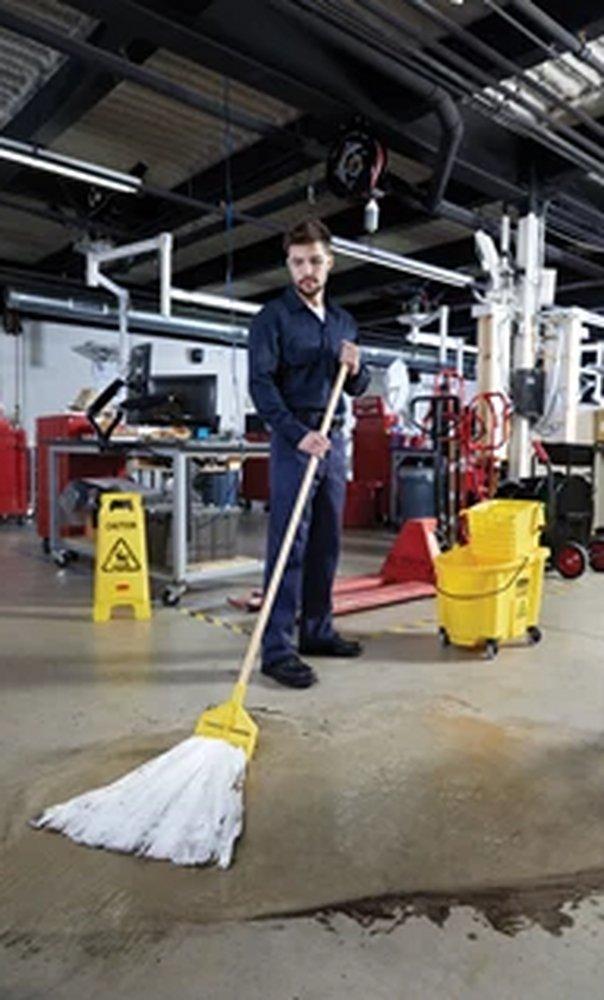 Rubbermaid Yellow Hardwood Handle in Yellow 