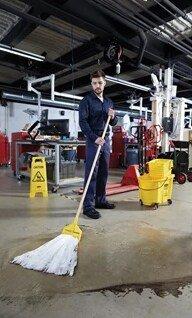 Rubbermaid Yellow Wood and Plastic Wet Mop Handle in Yellows 