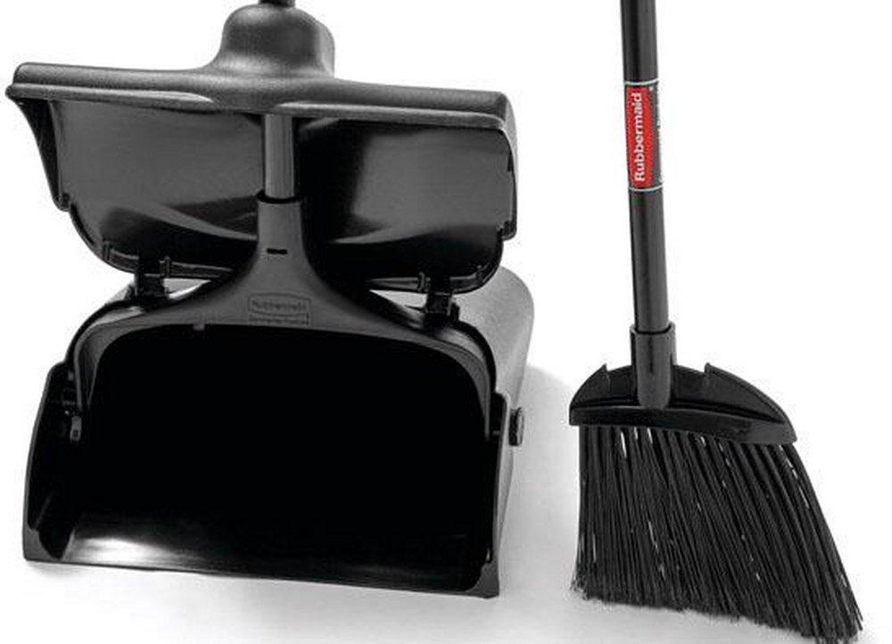 Rubbermaid Black 35 in. Polypropylene Bristles Lobby Broom with Wood Handle in Black 