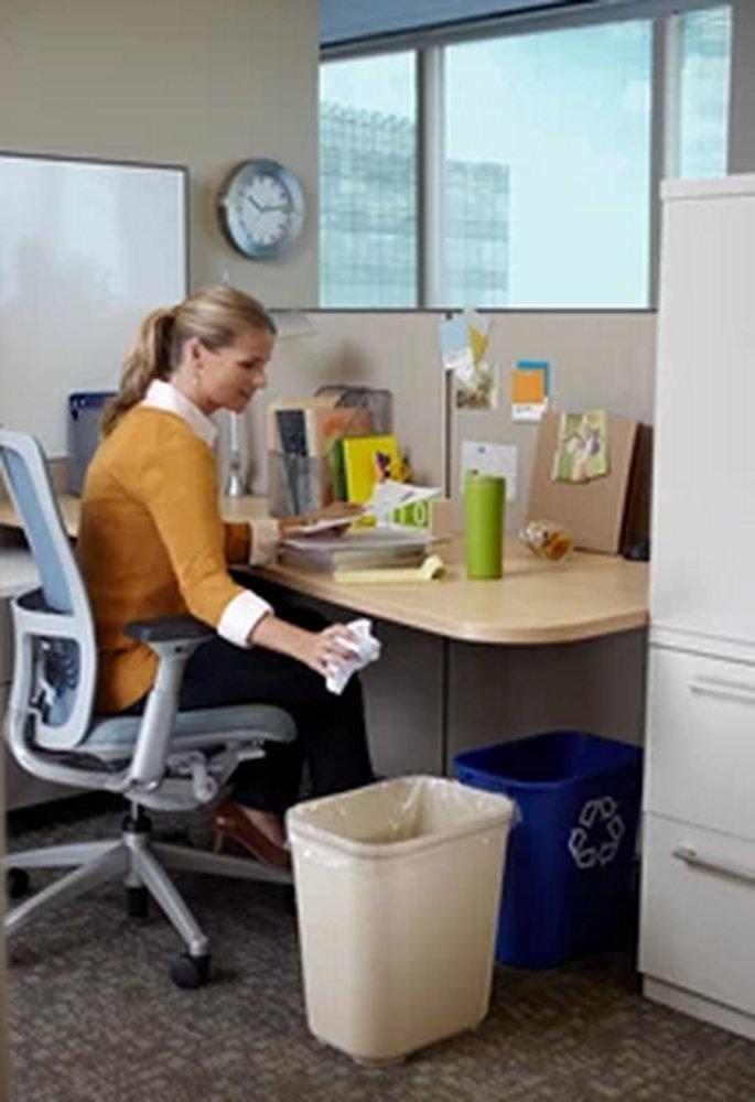 Rubbermaid Beige 11-1/4 x 20-13/100 x 15 in. Plastic Fire Resistant Waste Basket in Beige 