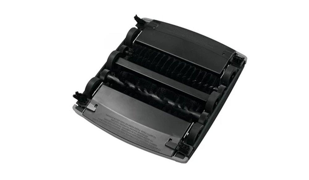 Rubbermaid Black Sweeper 