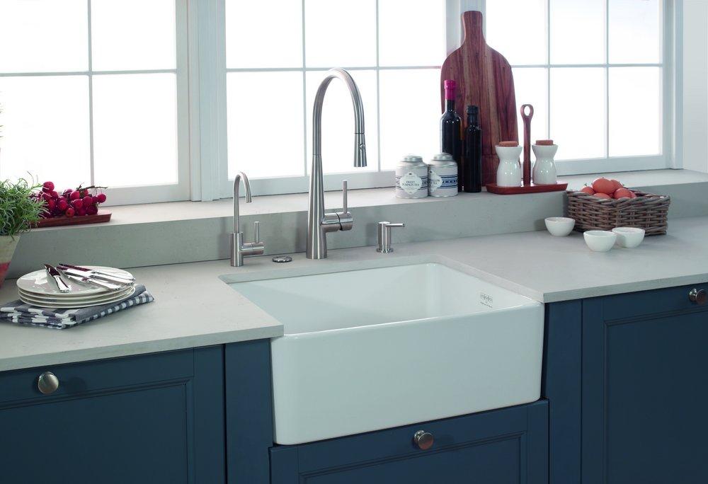 Franke White 27-5/8 x 19-3/4 in. Fireclay Single Bowl Farmhouse Kitchen Sink 