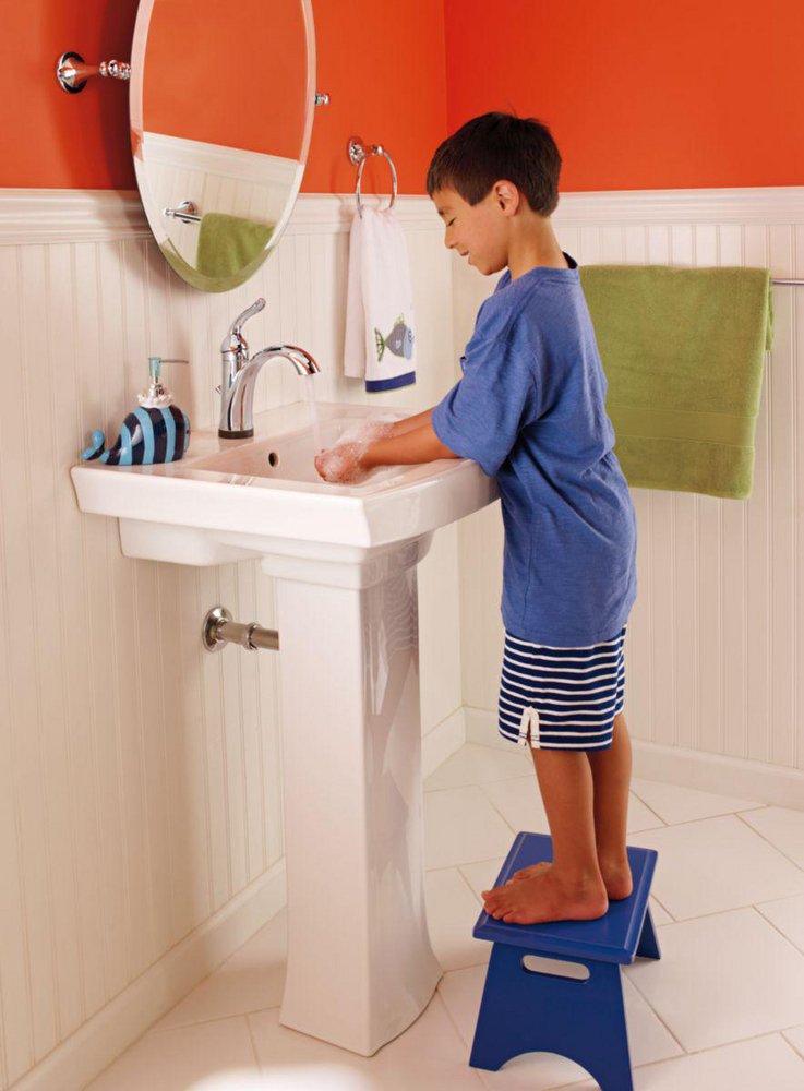 Delta Faucet Chrome Round Closed Towel Ring 