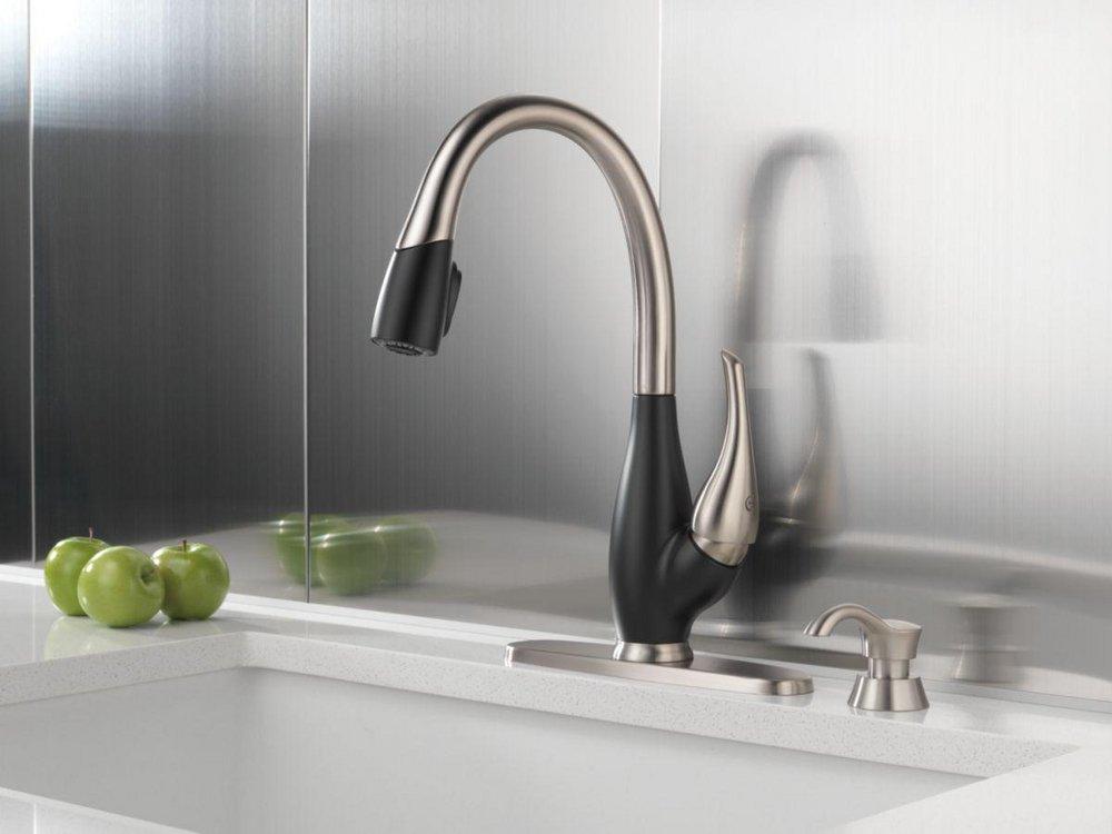 Delta Faucet Brilliance Stainless 2-7/8 in. 13 oz. Kitchen Soap Dispenser 