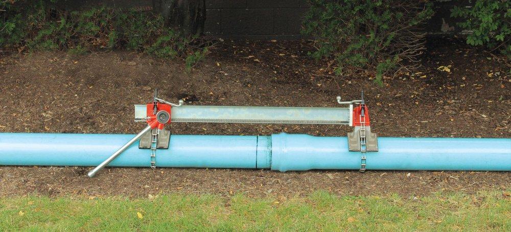 REED Universal Plastic Saddle Pair 