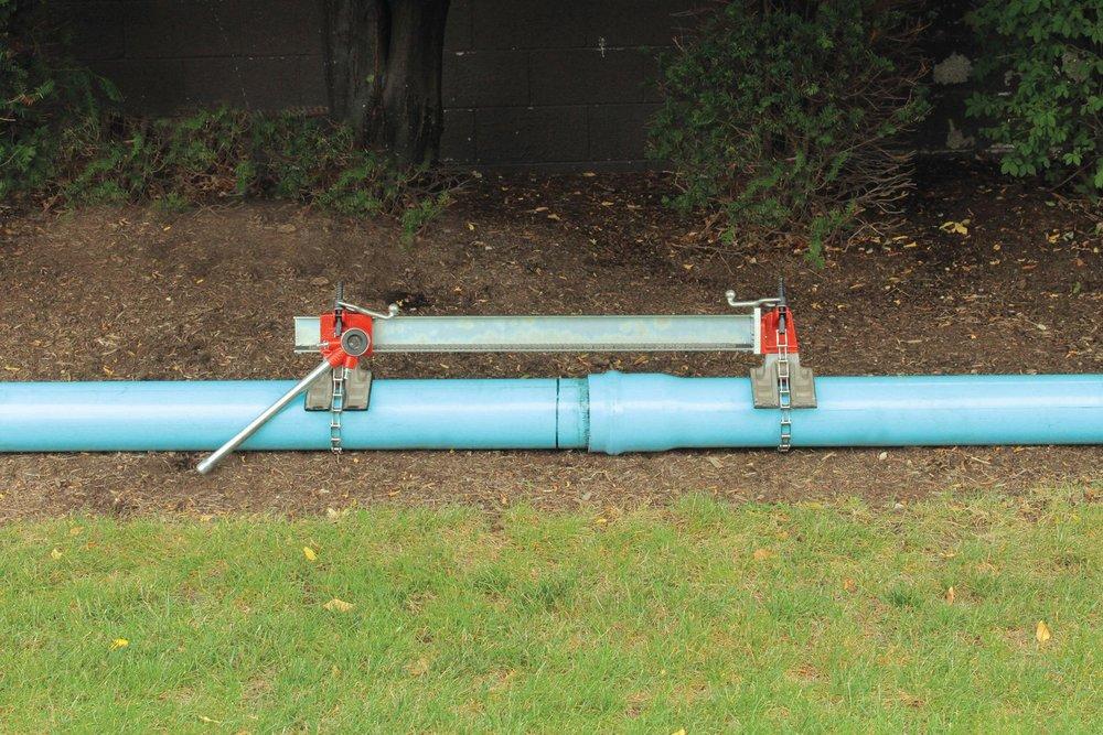 REED 4 - 12 in. Pipe Joiner 