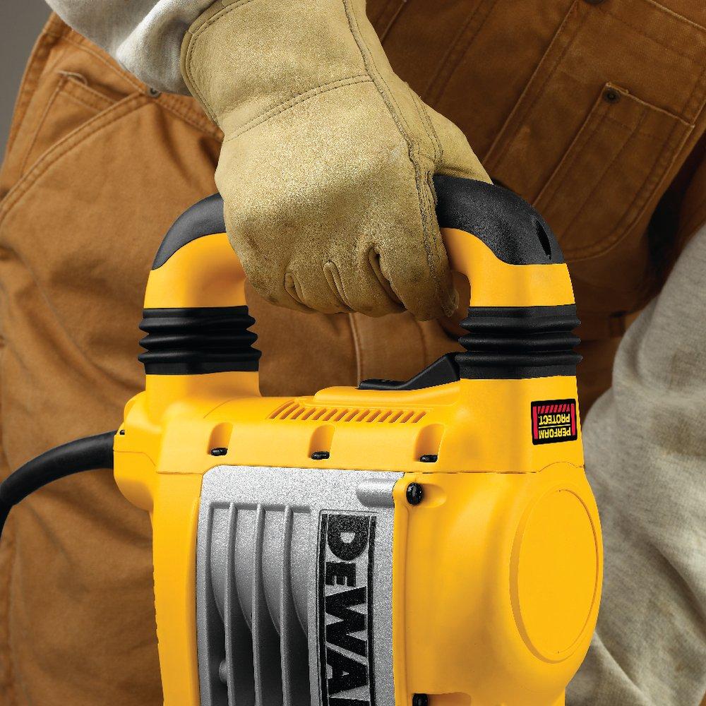 DEWALT Black/Silver/Yellow SDS Max In-Line Demolition Hammer with Shock 
